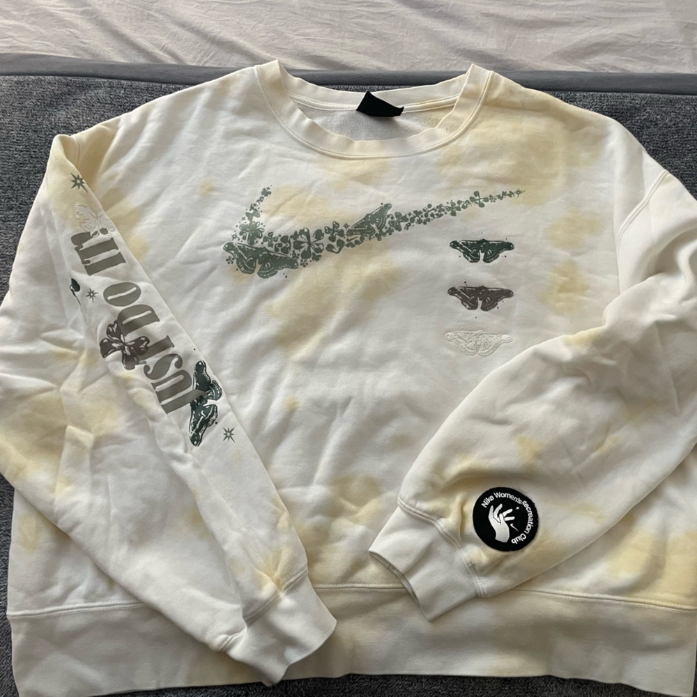 Nike Yellow/Tan Acid-Wash Style Crop